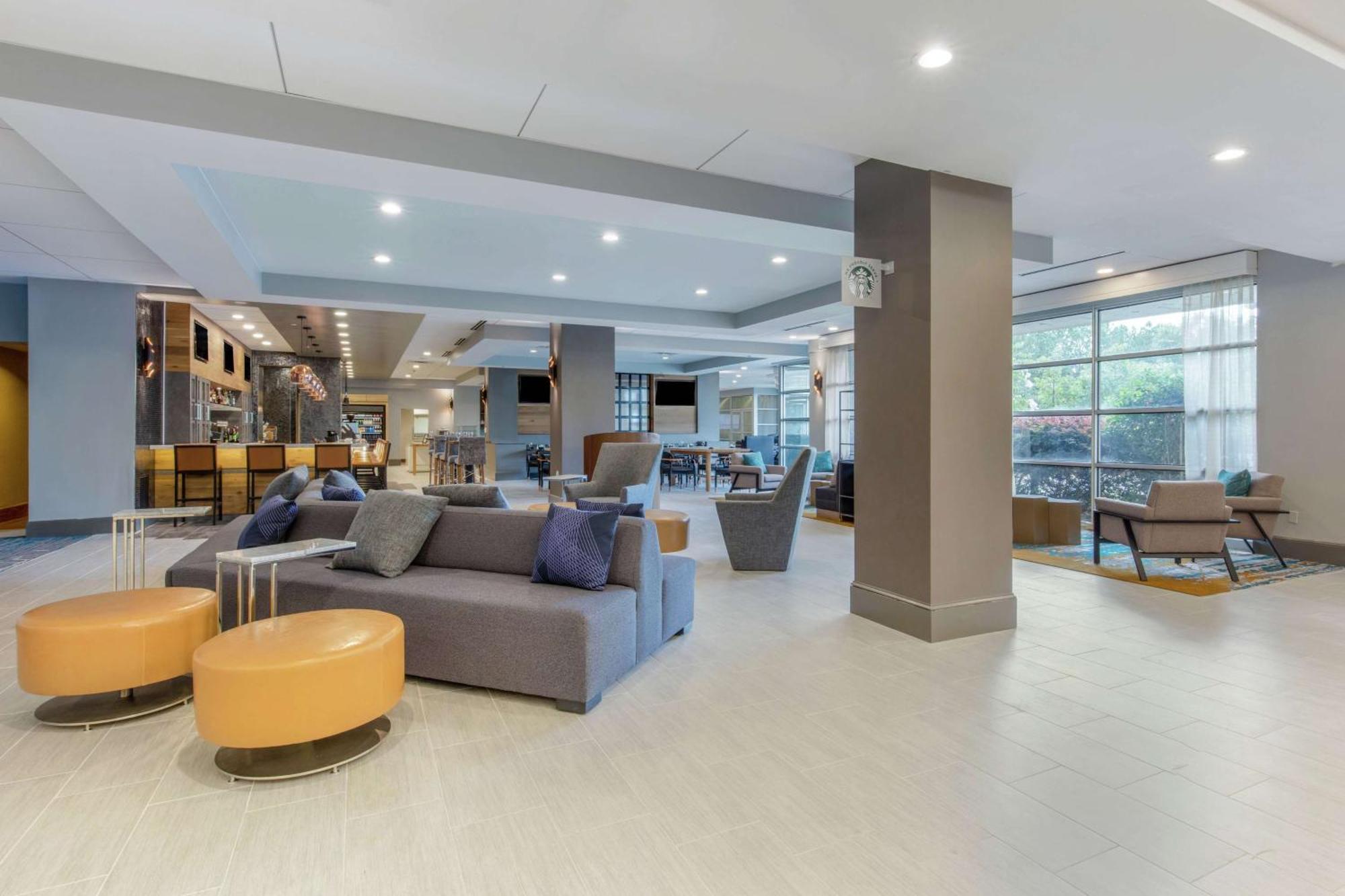 Doubletree Birmingham Perimeter Park Hotel Exterior photo