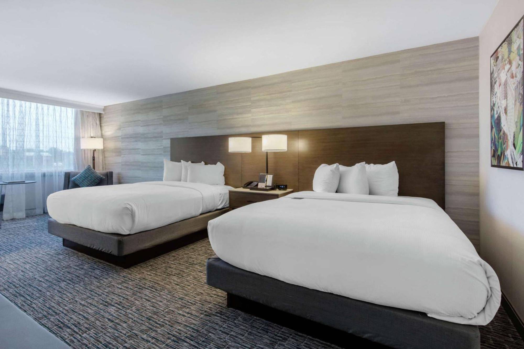 Doubletree Birmingham Perimeter Park Hotel Exterior photo